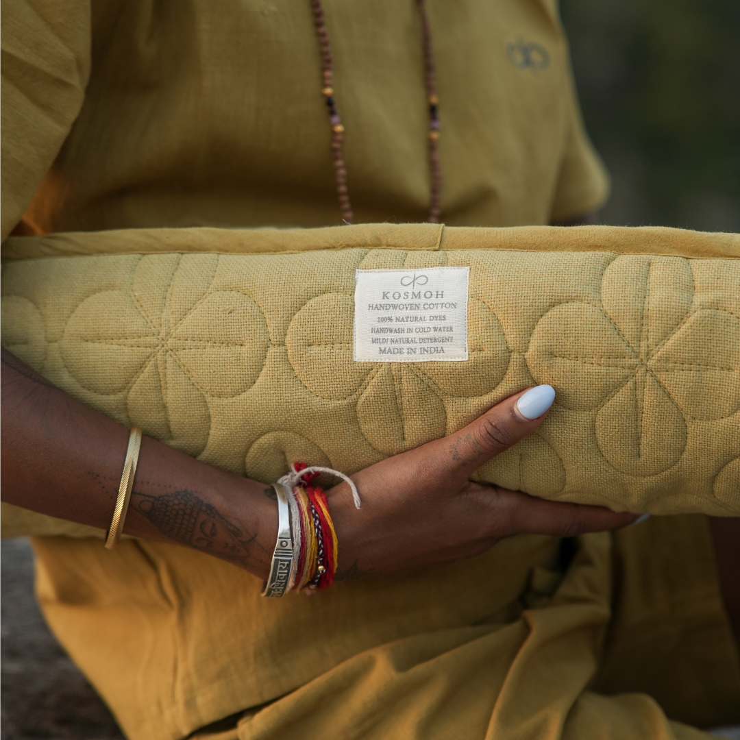 Kosmoh 'Serene White' foldable Meditation & Yoga Mat, 100% Organic Handspun & Handwoven Khadi Cotton Yoga Mat I Sustainable & Eco-friendly